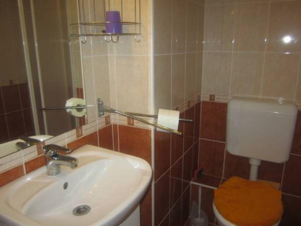 Gyoengyvirag Ueduelo - Mario Apartman Harkány Стая снимка